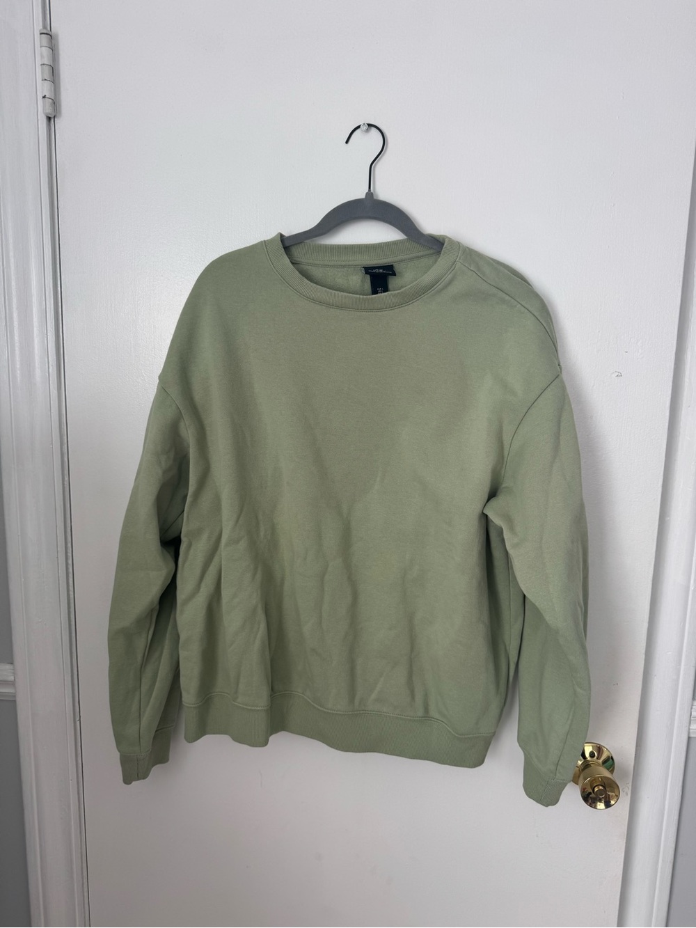 H&M Men's Crewneck Sweatshirt in Sage Green